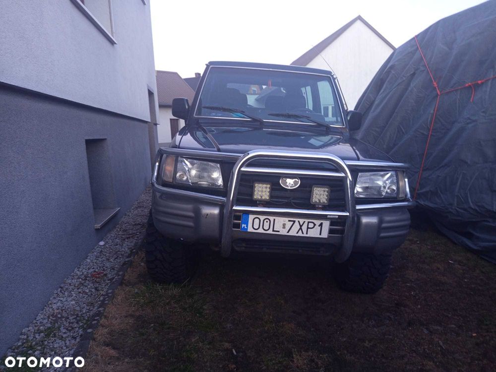 Hyundai Galloper - 1