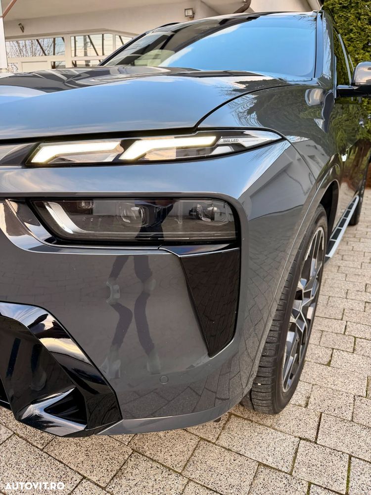 BMW X7 2023 — imagine 34