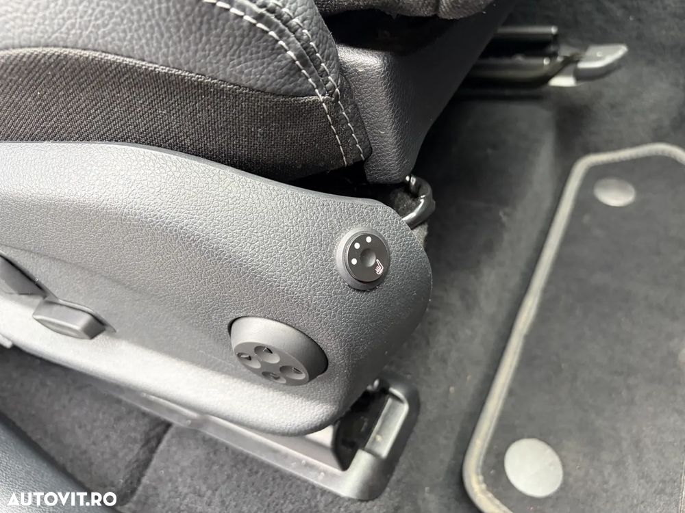 Mercedes-Benz GLC Coupe 300 e 4Matic 9G-TRONIC AMG Line - 18