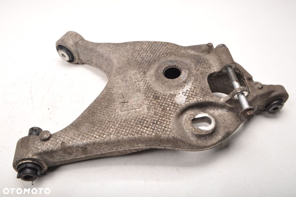 VOLVO S90 V90 V60 II S60 III  WAHACZ LEWY TYŁ  TYLNY  31387209 - 8