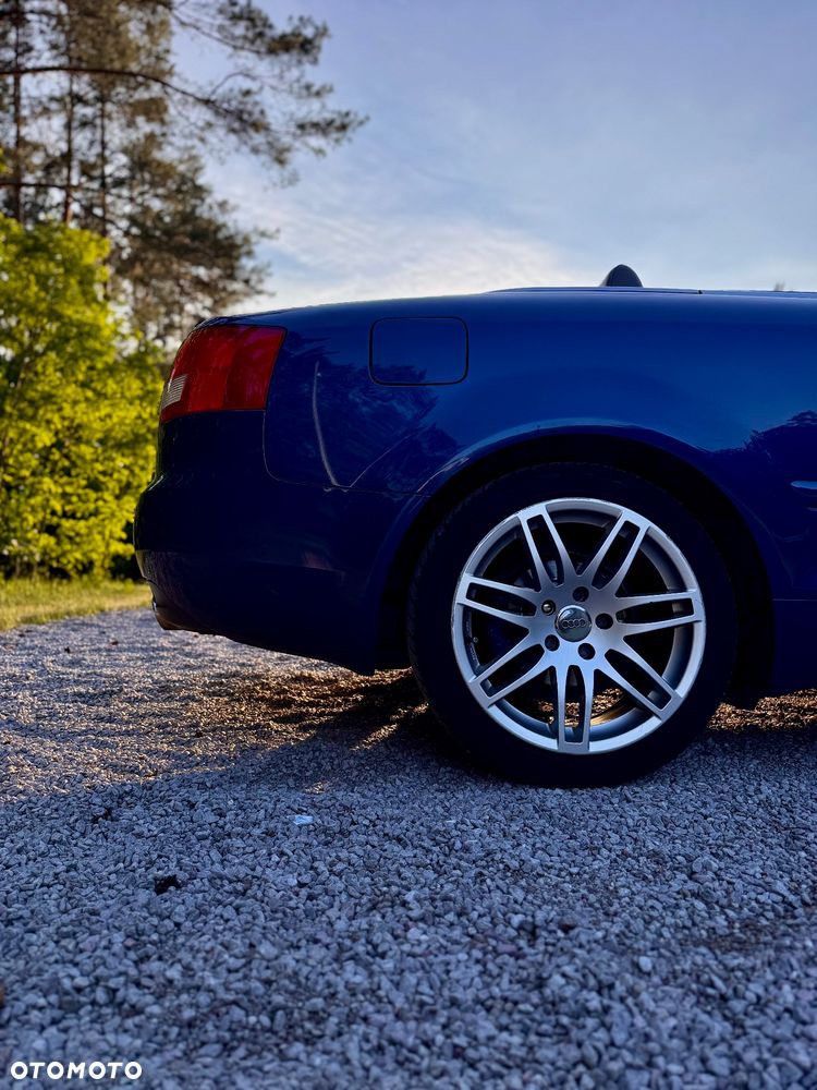 Audi A4 Cabrio 2.4 - 4