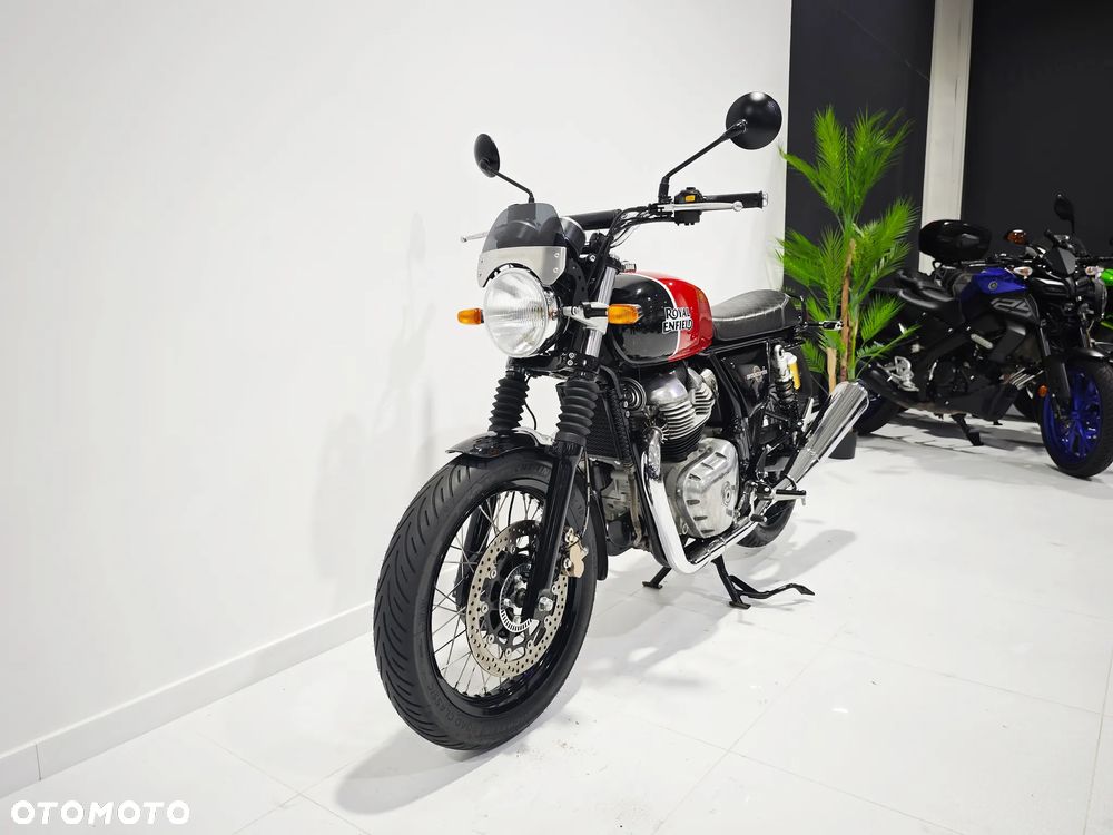 Royal Enfield Interceptor - 4