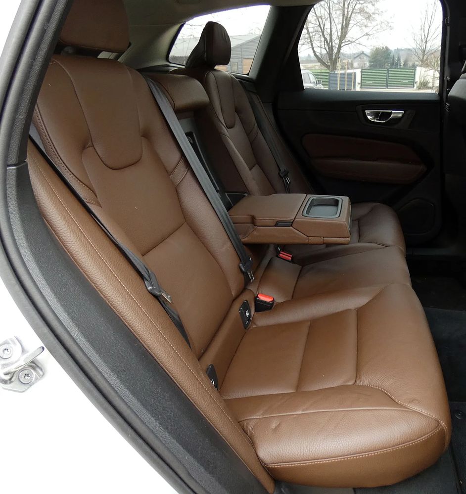 Volvo XC 60 D4 AWD Inscription - 23