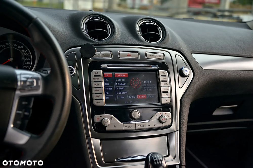 Ford Mondeo 2.5 Titanium X - 34