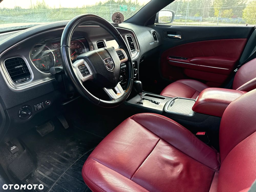 Dodge Charger 5.7 V8 RT - 16