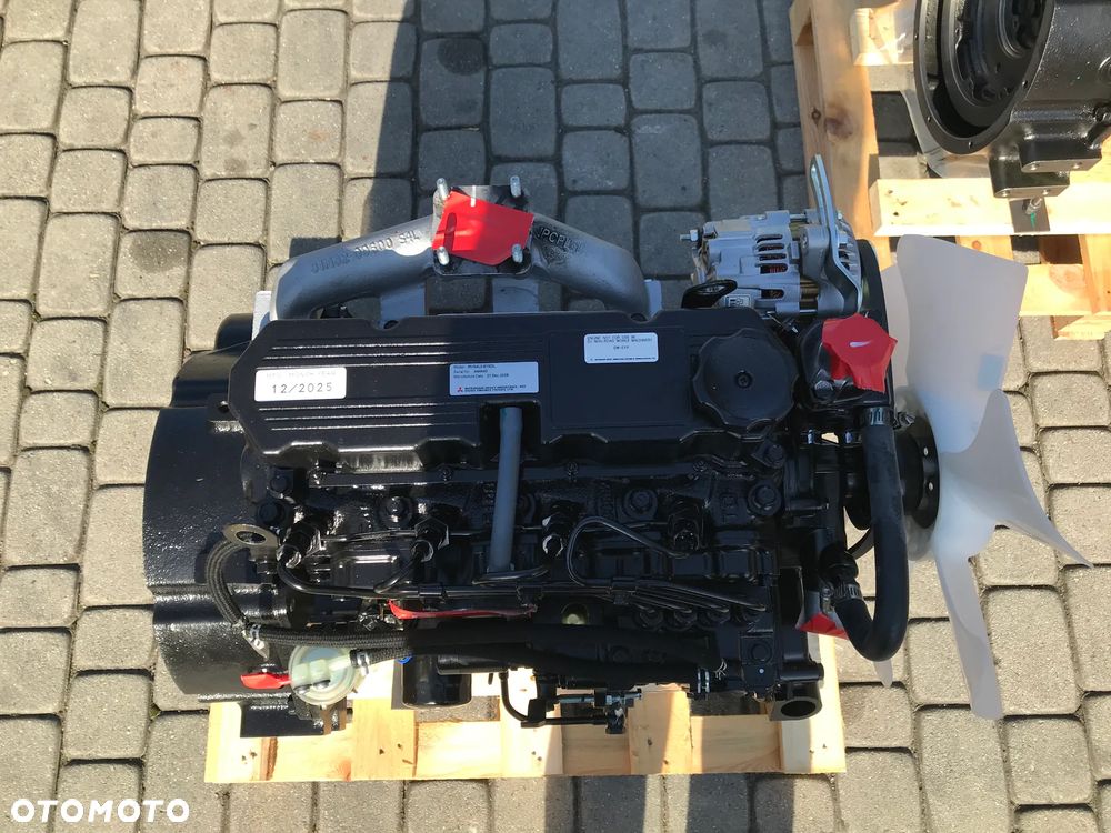 SILNIK Mitsubishi S4L2 MVS4L2-61SDL MVS4L2 61SDL 16999NETTO - 10