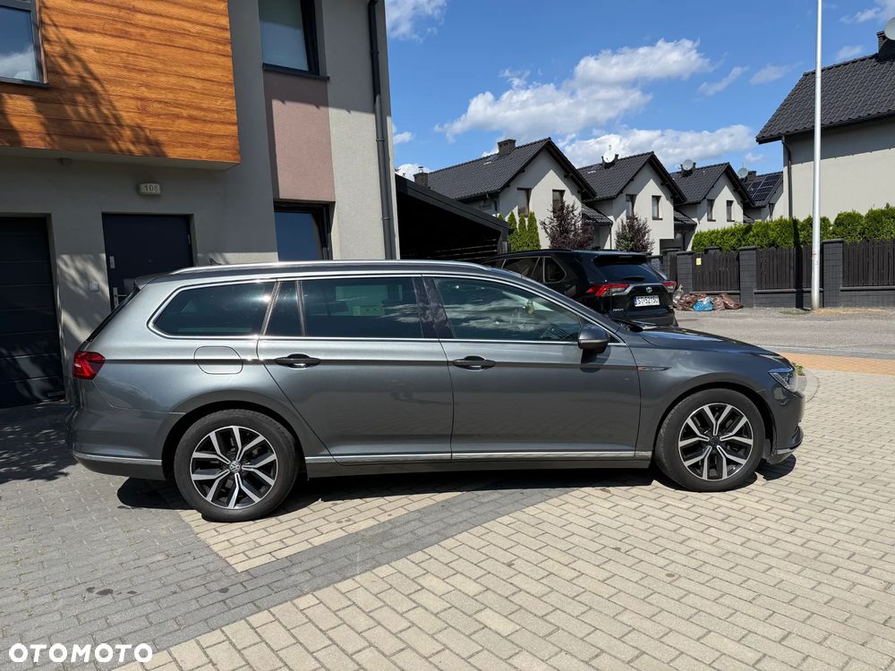 Volkswagen Passat - 2