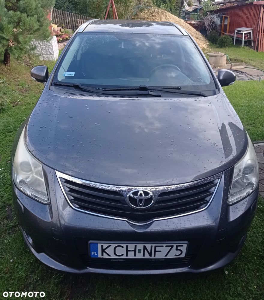 Toyota Avensis Combi 1.8 Executive - 1