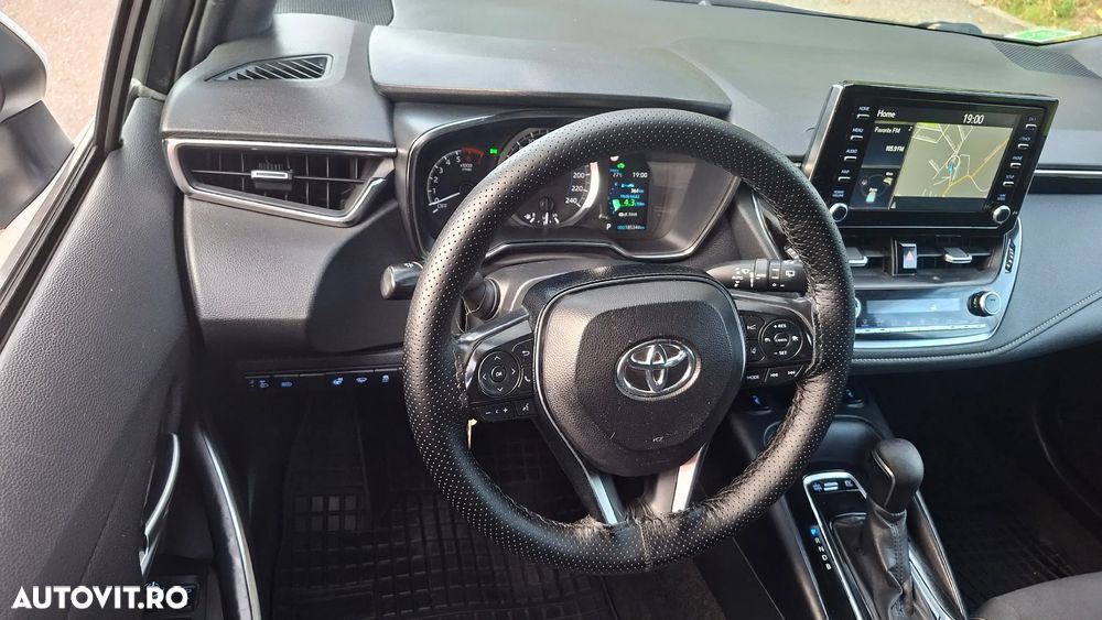 Toyota Corolla 1.8 HSD Dynamic - 8