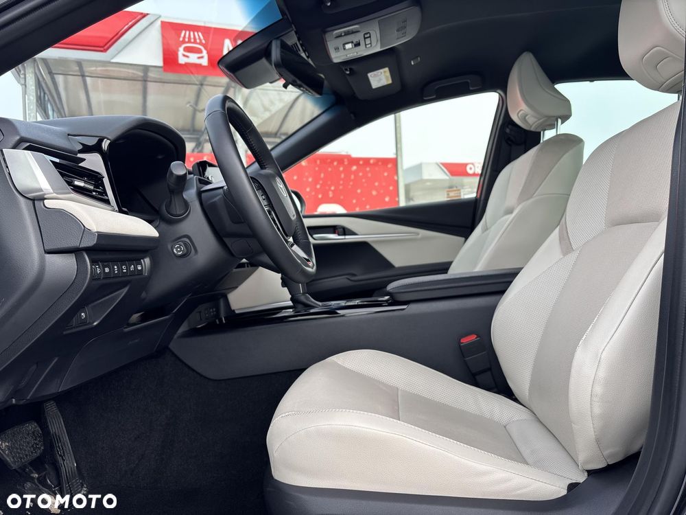 Toyota Camry - 7