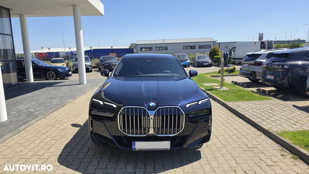 BMW Seria 7 740d xDrive MHEV - 4