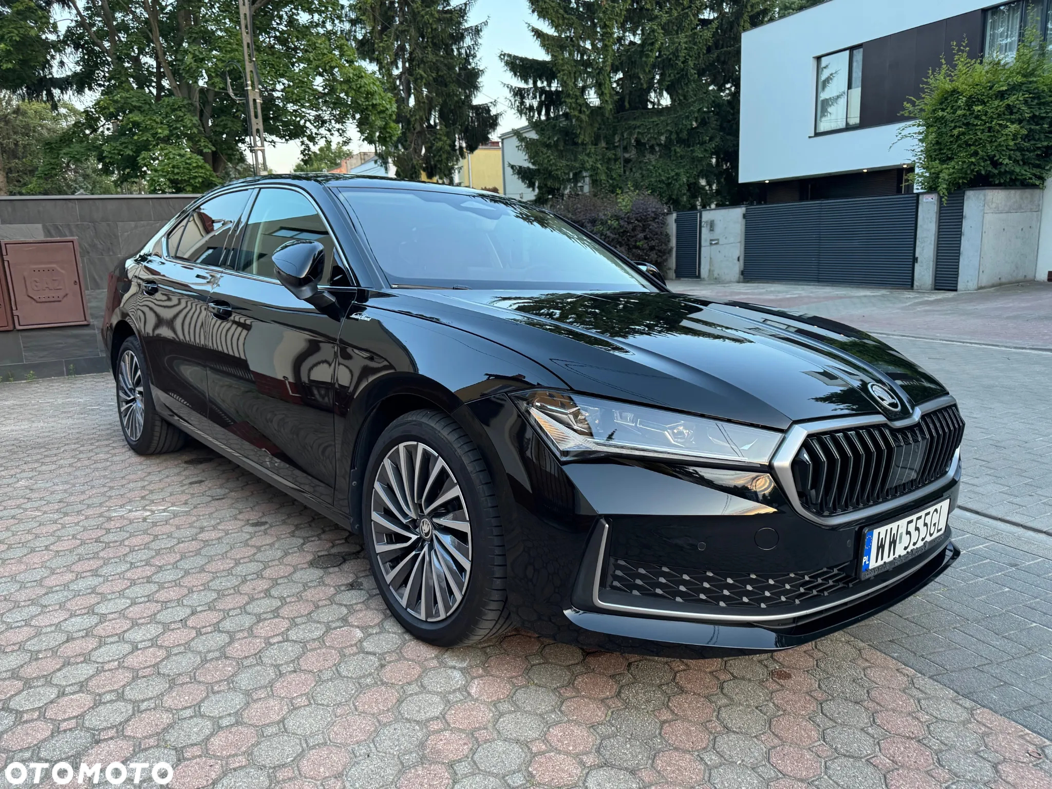 Skoda Superb 2.0 TDI SCR L&K DSG - 3