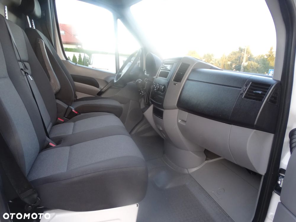 Volkswagen Crafter - 17