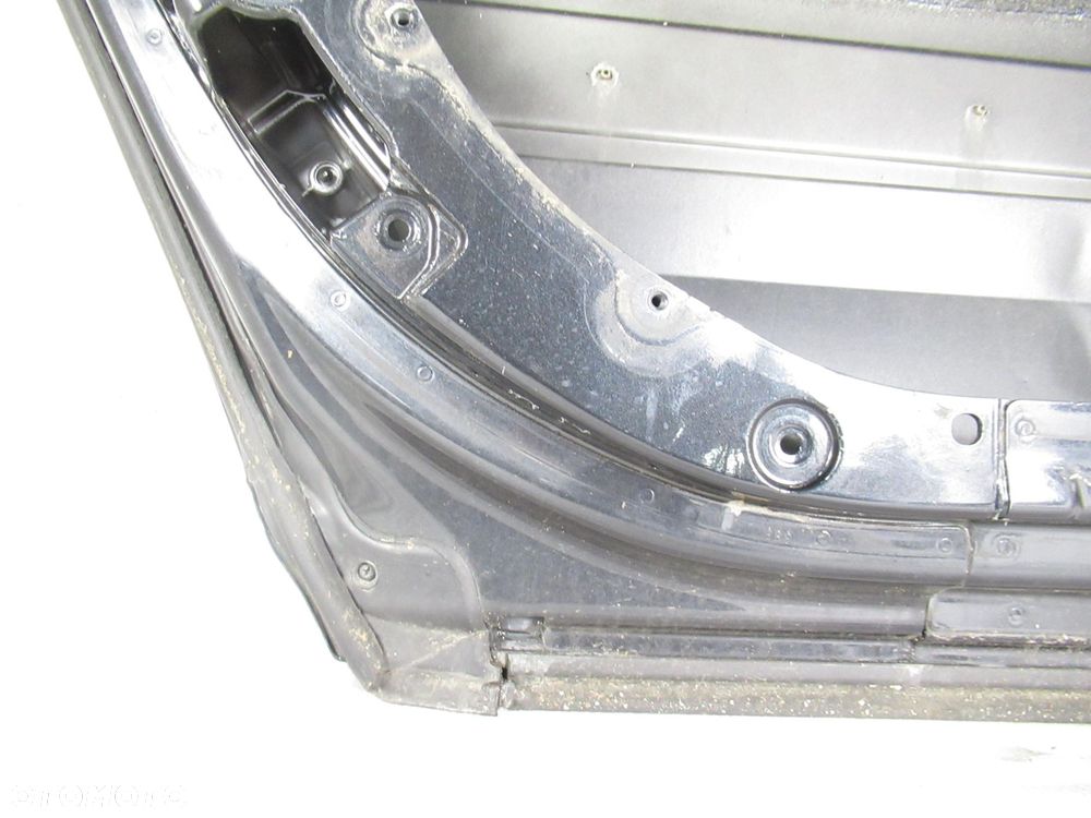 POSZYCIE DRZWI LEWE TYLNE AUDI A8 D3 LZ9W 4E0833553 - 4