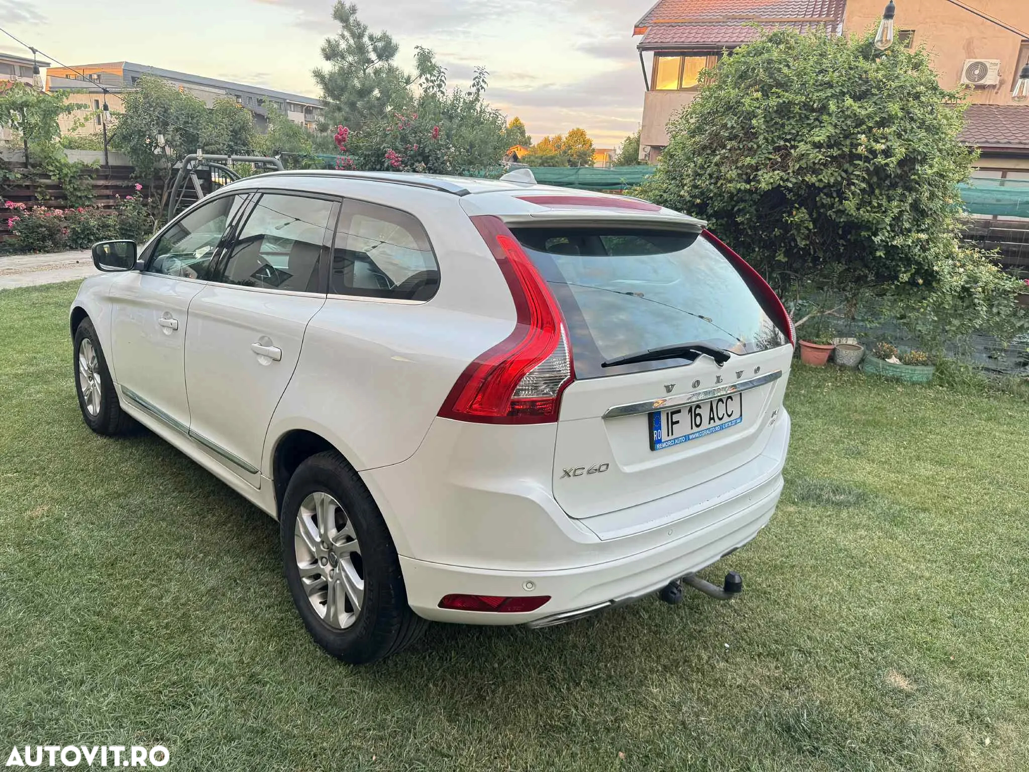 Volvo XC 60 D4AWD Kinetic - 10