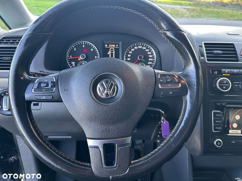 Volkswagen Touran 2.0 TDI DPF DSG Life - 22