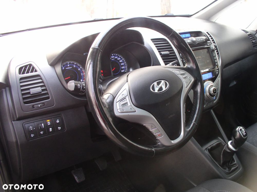 Hyundai ix20 1.4 blue Style - 21