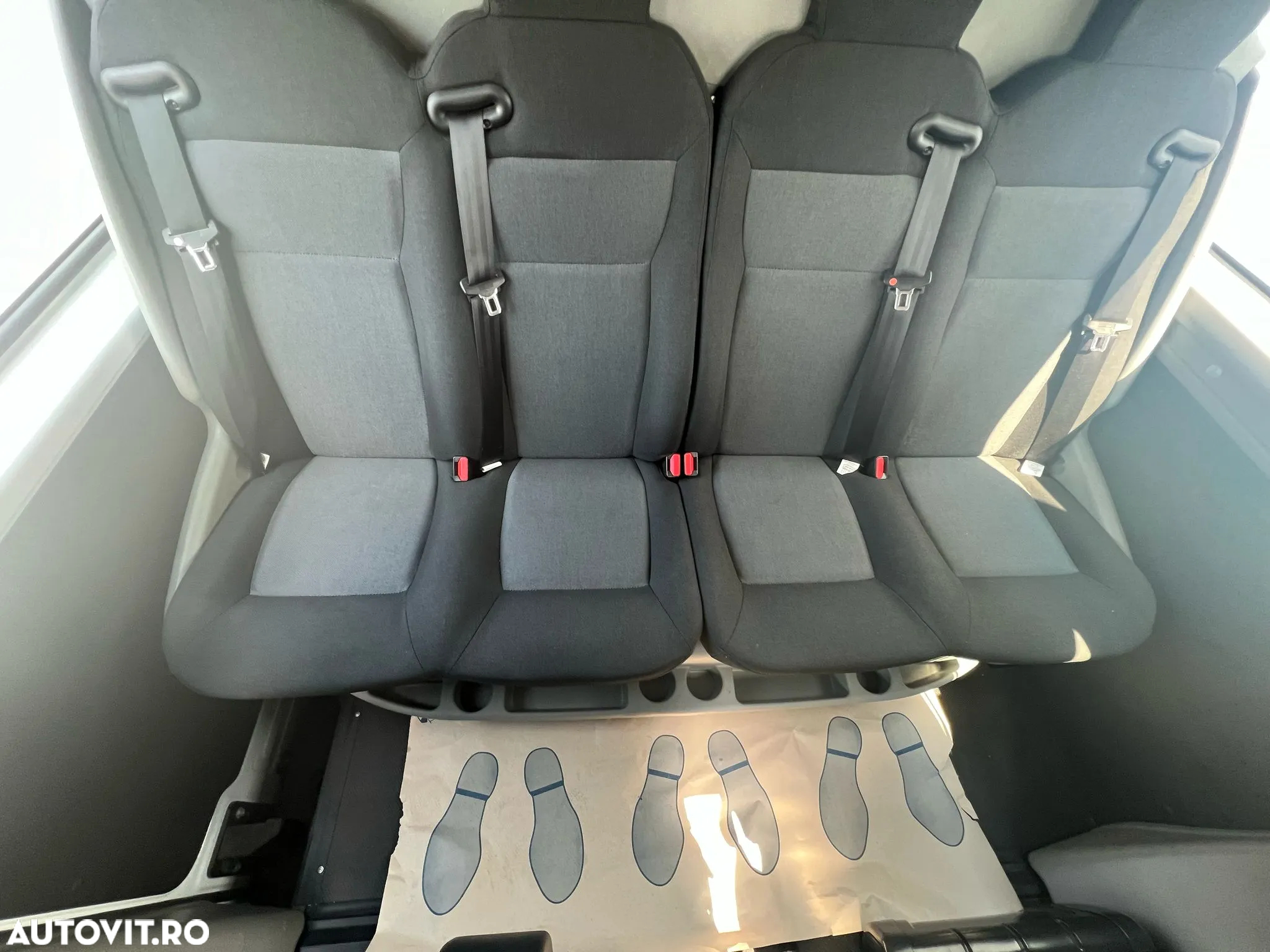 Renault Master 2.3 Blue dCi 135 TT Furgon CD 3,5t L3H2 9 m3 - 10