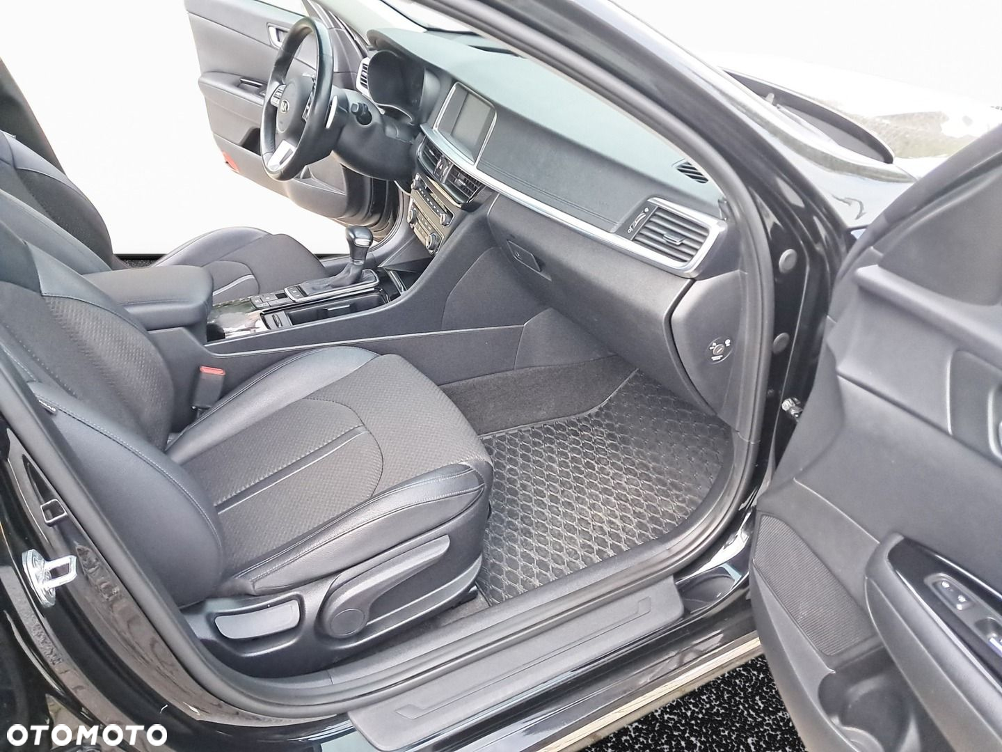 Kia Optima 1.6 T-GDI L DCT - 11