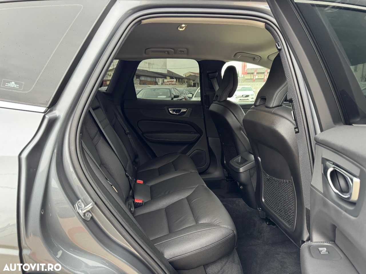 Volvo XC 60 D4 Momentum - 19