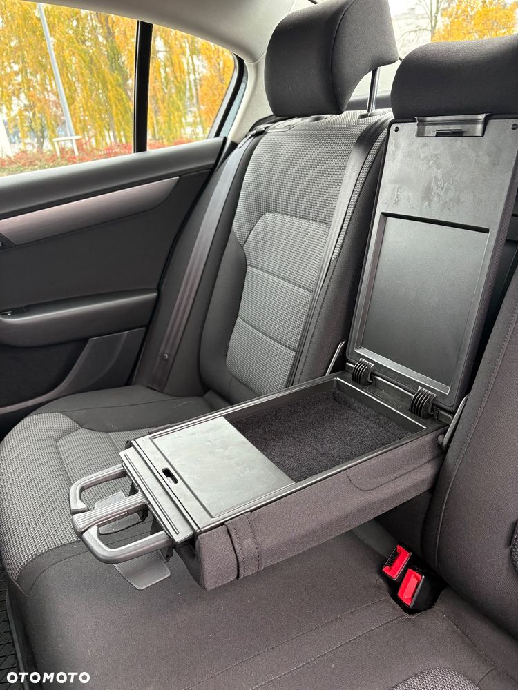 Volkswagen Passat 1.4 TSI Comfortline - 13