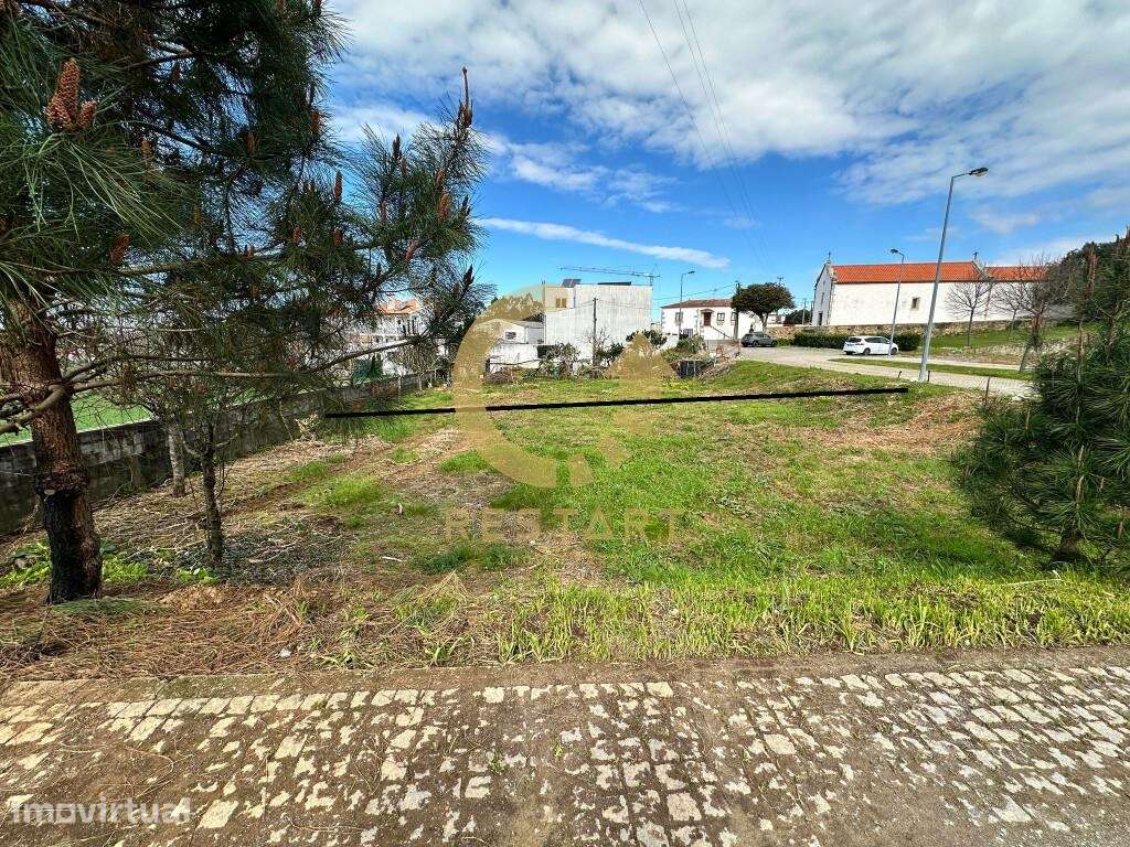 Terreno em Laundos, Póvoa de Varzim a 4Km do acesso à autoestrada - Grande imagem: 3/15