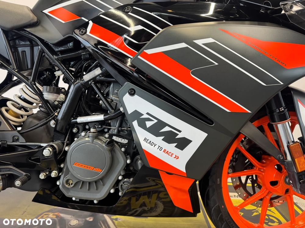 KTM RC 125 - 13