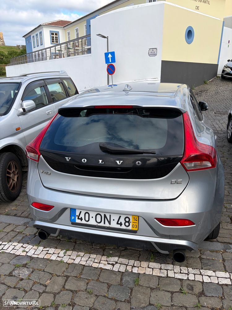 Volvo V40 1.6 D2 R-Design - 3