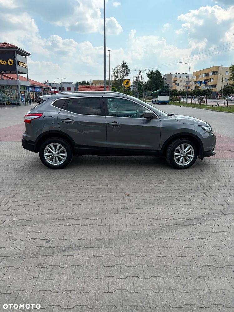 Nissan Qashqai - 2