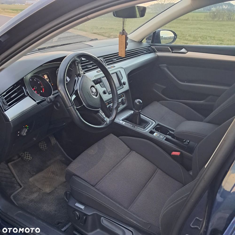 Volkswagen Passat 1.8 TSI BMT Comfortline - 14
