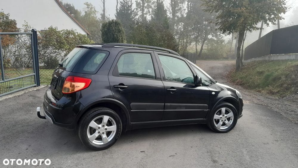 Suzuki Sx4 2010 photo 3