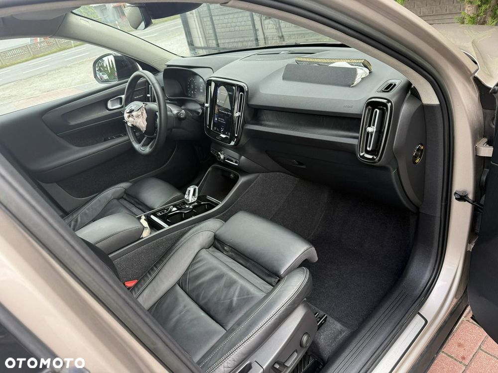 Volvo XC 40 - 8