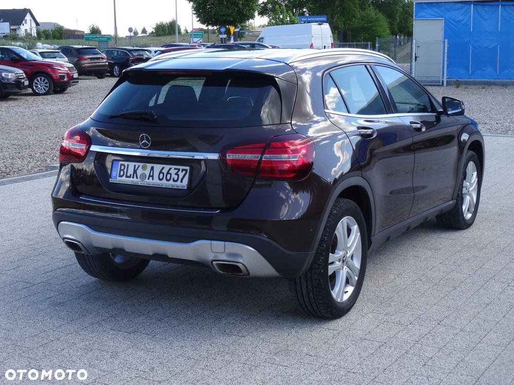 Mercedes-Benz GLA 200 d 4Matic 7G-DCT UrbanStyle Edition - 10
