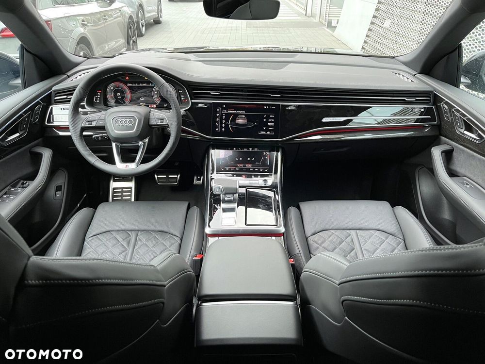 Audi Q8 - 13