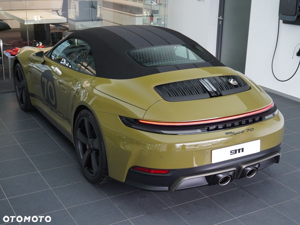 Porsche 911 Carrera T-Hybrid Spirit 70 - 19