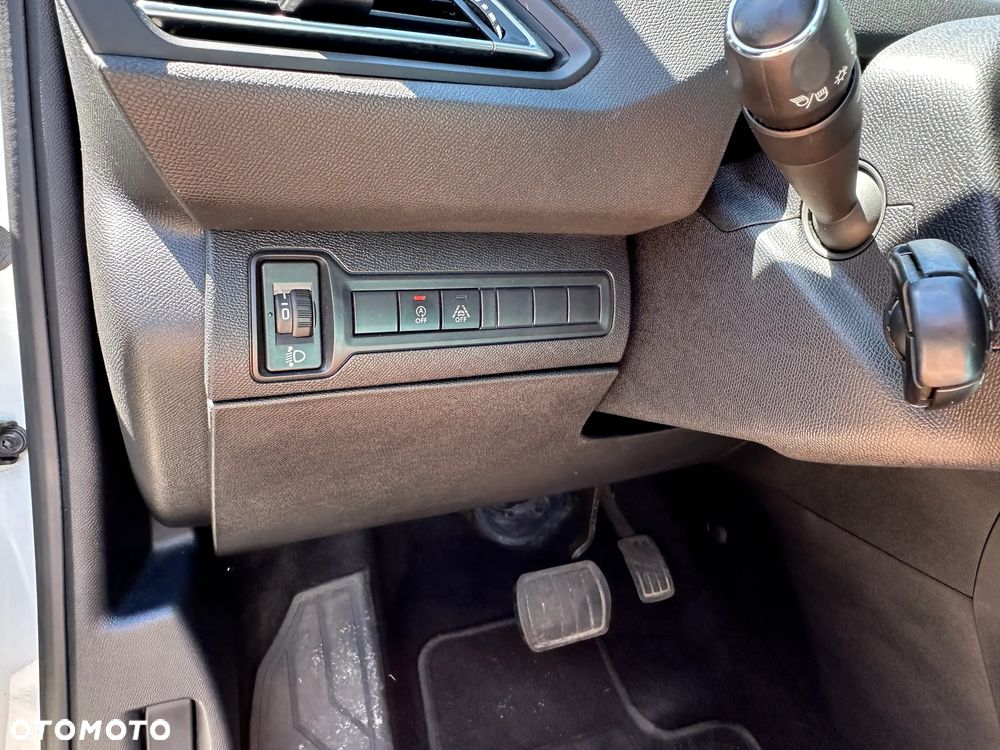 Peugeot 308 - 19