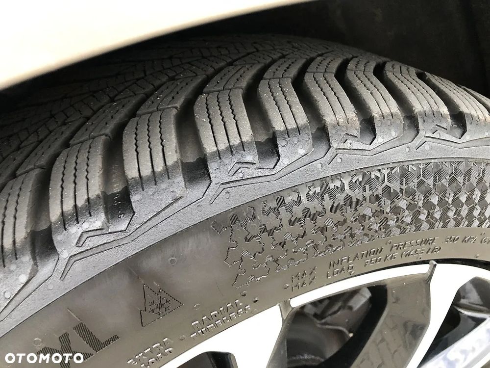 Volvo V60 B4 D Momentum Pro - 25