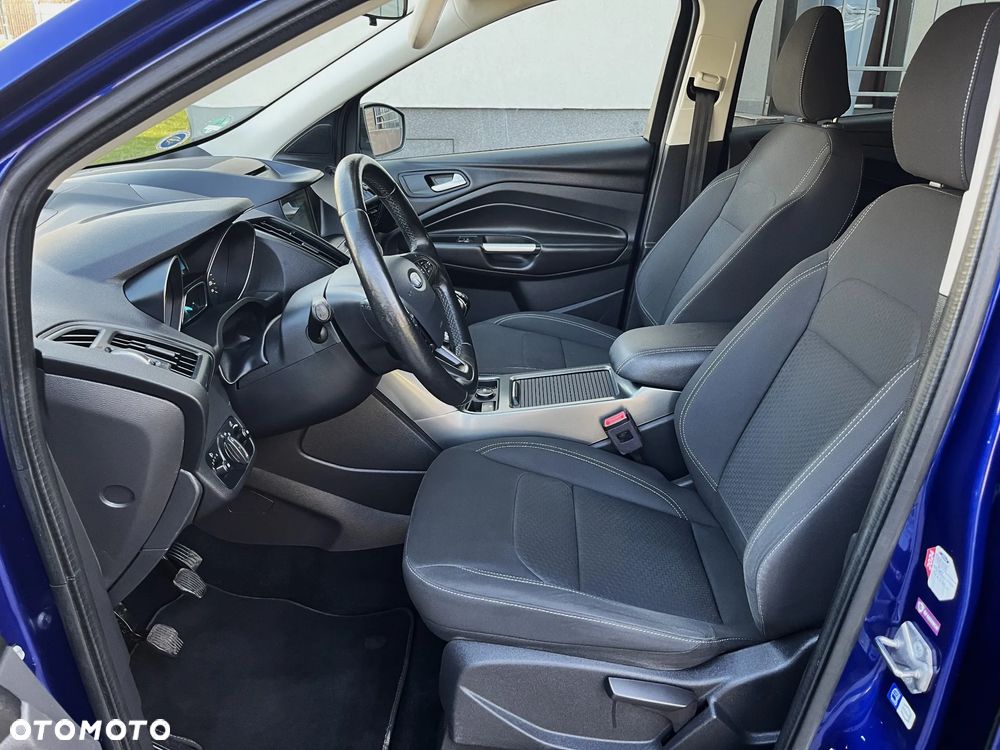 Ford Kuga 1.5 EcoBoost 2x4 Titanium - 11