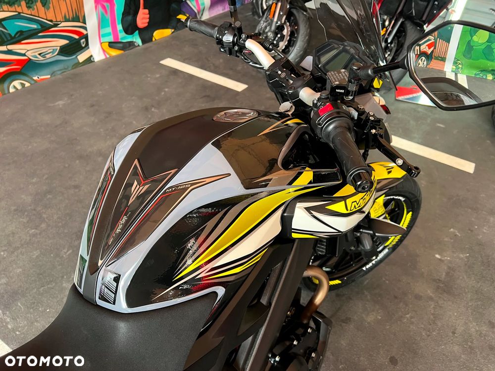 Yamaha MT - 6