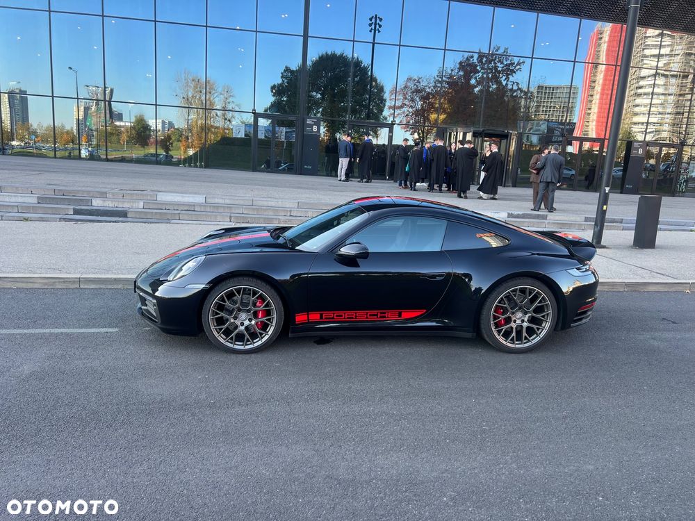 Porsche 911 Carrera 4S - 14
