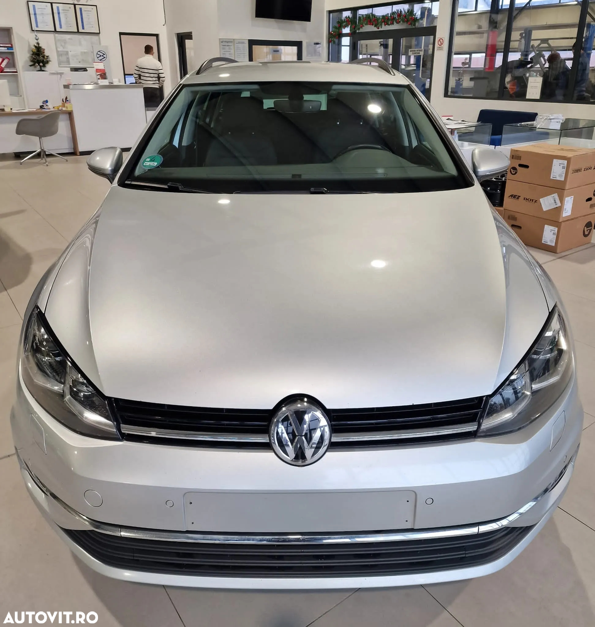 Volkswagen Golf 1.4 TSI BlueMotion Technology DSG Comfortline - 4