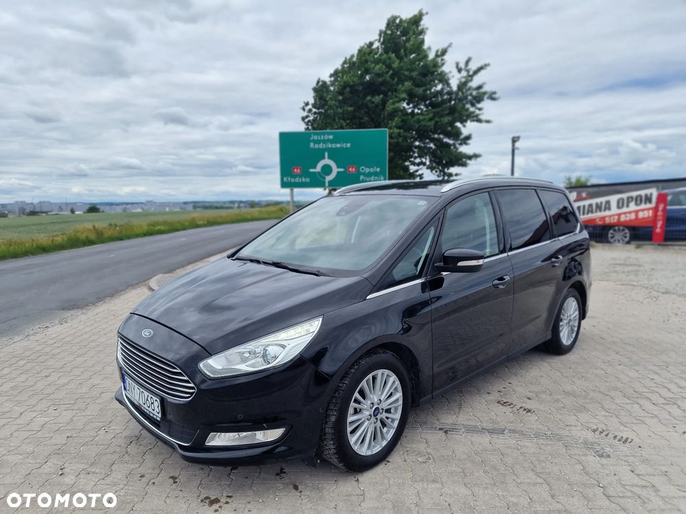 Ford Galaxy 2.0 EcoBlue Twin-Turbo Titanium - 3