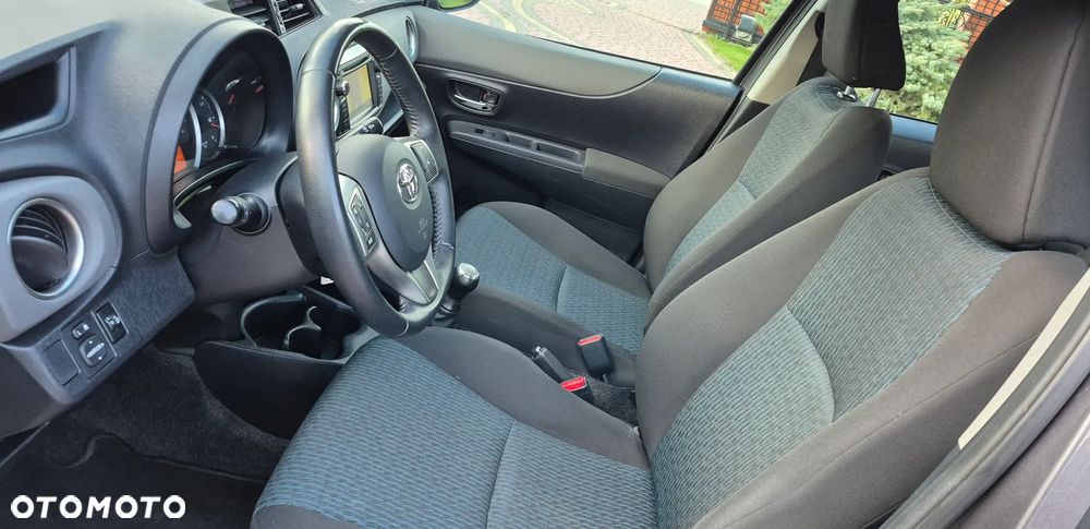 Toyota Yaris 1.0 VVT-i Life - 10