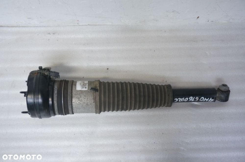 Amortyzator Prawy Tylny Audi A8 D4 4H0616002C