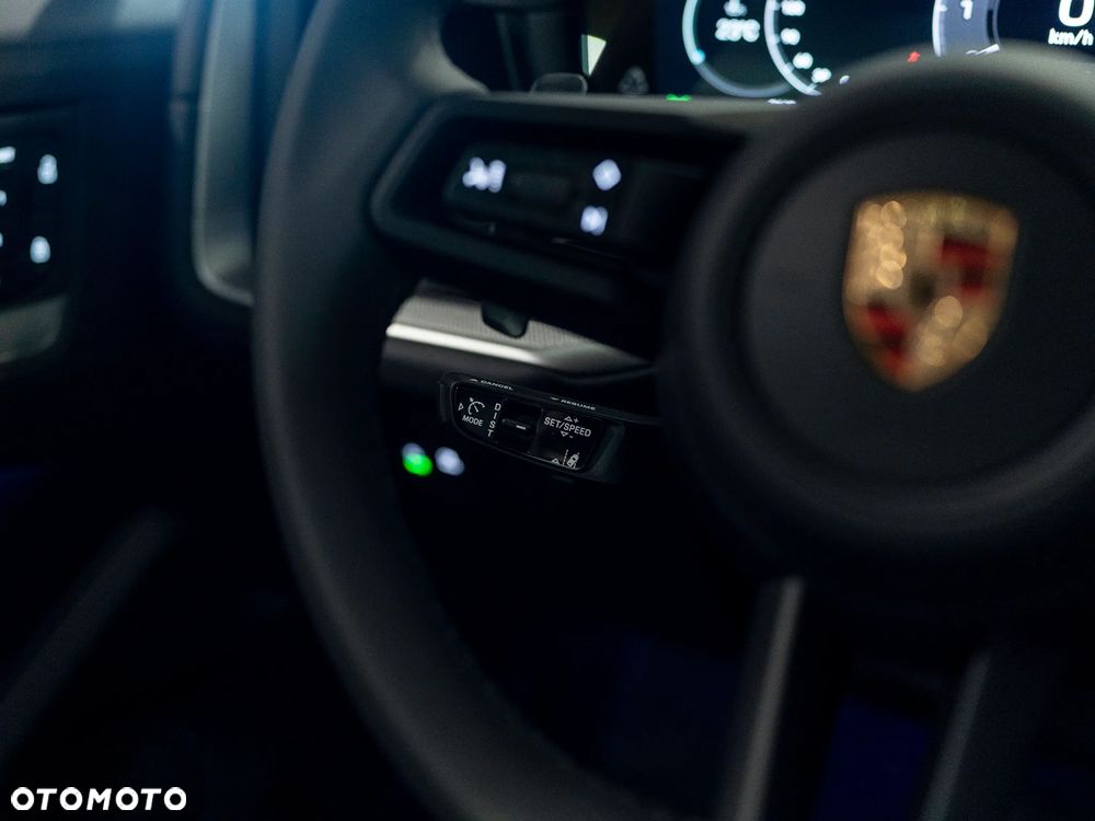 Porsche Cayenne E-Hybrid PHEV - 36