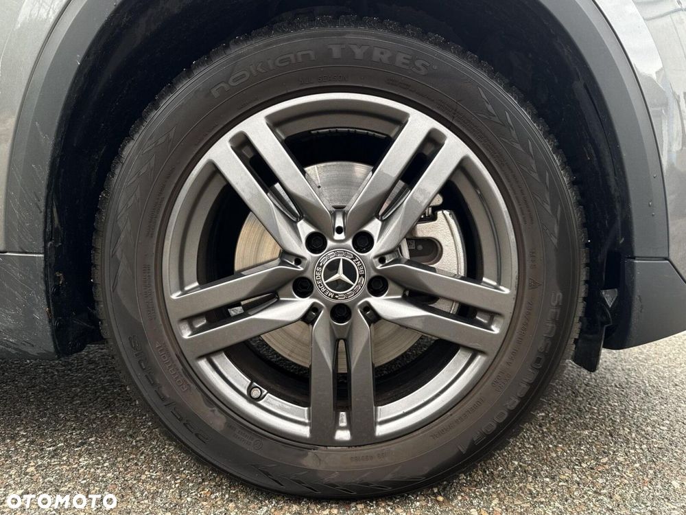 Mercedes-Benz GLA - 19
