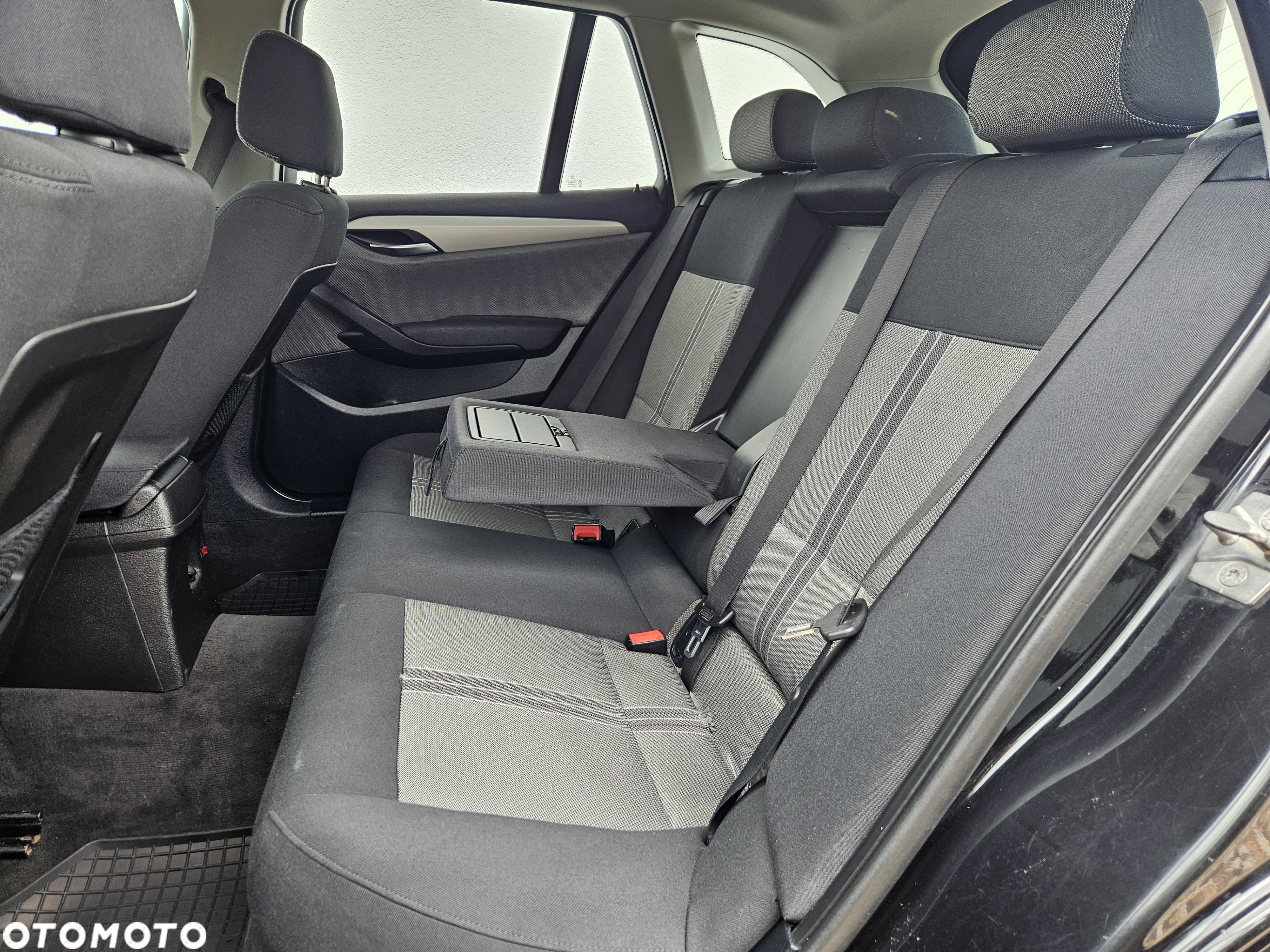 BMW X1 xDrive18d Sport Line - 24