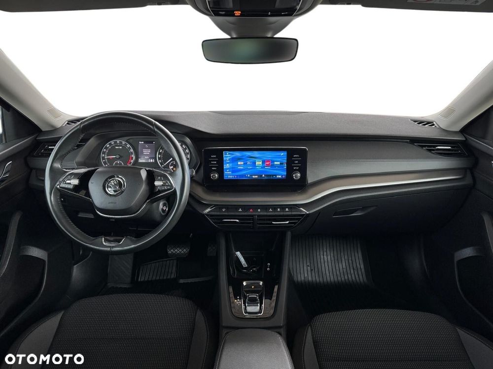 Skoda Octavia 2.0 TDI Ambition DSG - 9