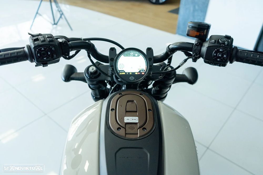 Harley-Davidson Sportster S - 6