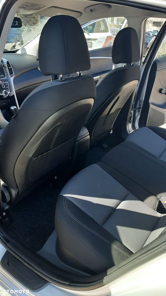 Hyundai i30 1.4 Trend - 18